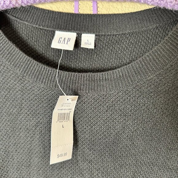 NWT GAP Waffle Weave Knit Crew Neck Sweater Black Size Large - Picture 3 of 8